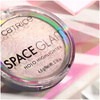 Pojedynczy rozświetlacz prasowany Catrice Space Glam Holo mix odcieni 010